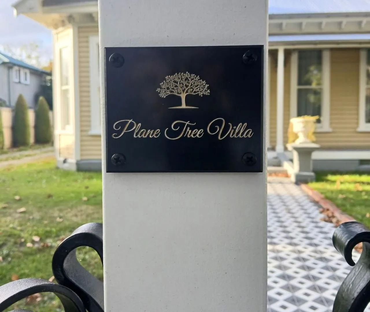 Bed & Breakfast Plane Tree Villa Christchurch