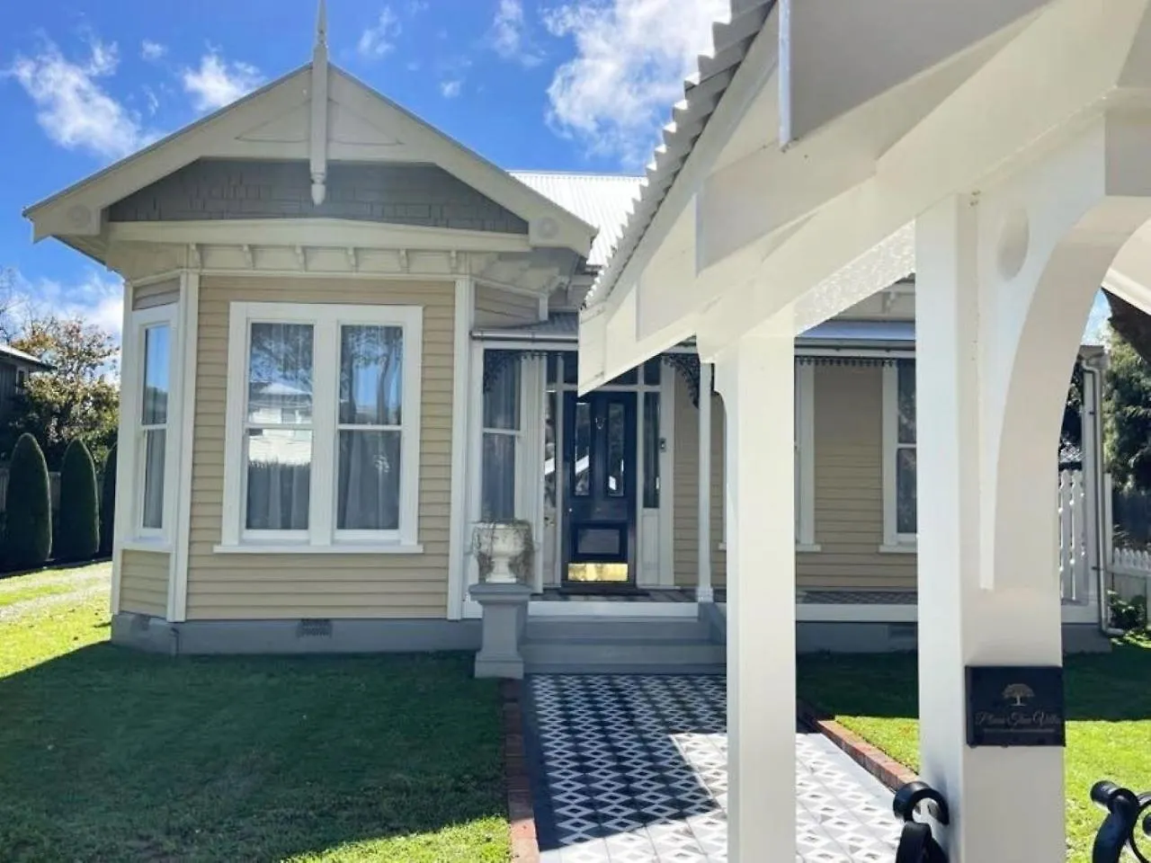 Plane Tree Villa Christchurch 0*,